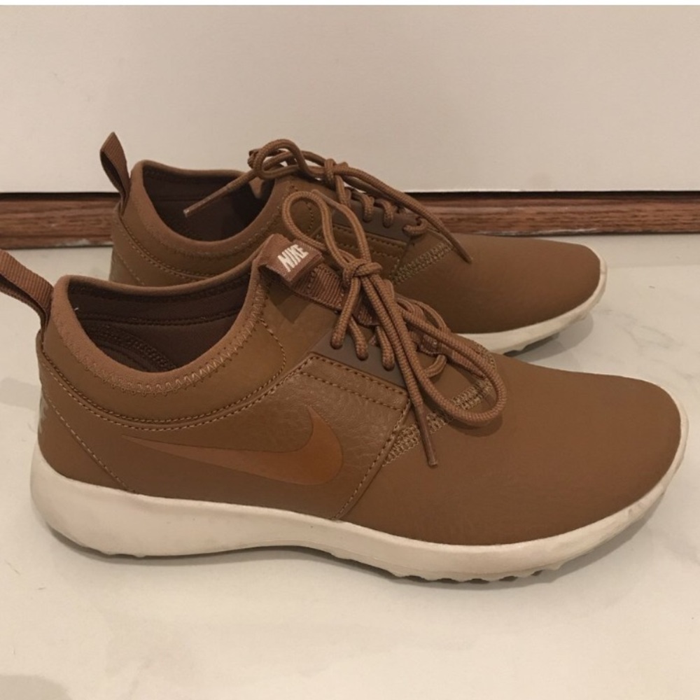 Nike cognac brown leather juvenate sneaker